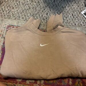 nike cropped oversized sweatshirt